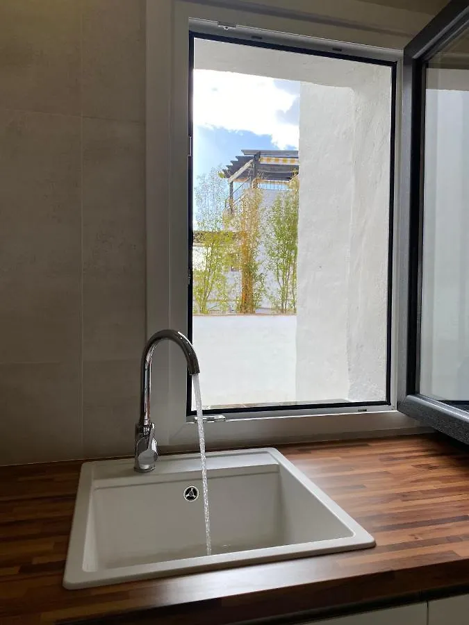 Jardines Del Puerto Apartment For Up To 6, Totally Refurbished 2025, Gardens, Pools, Garage, Wifi Marbella