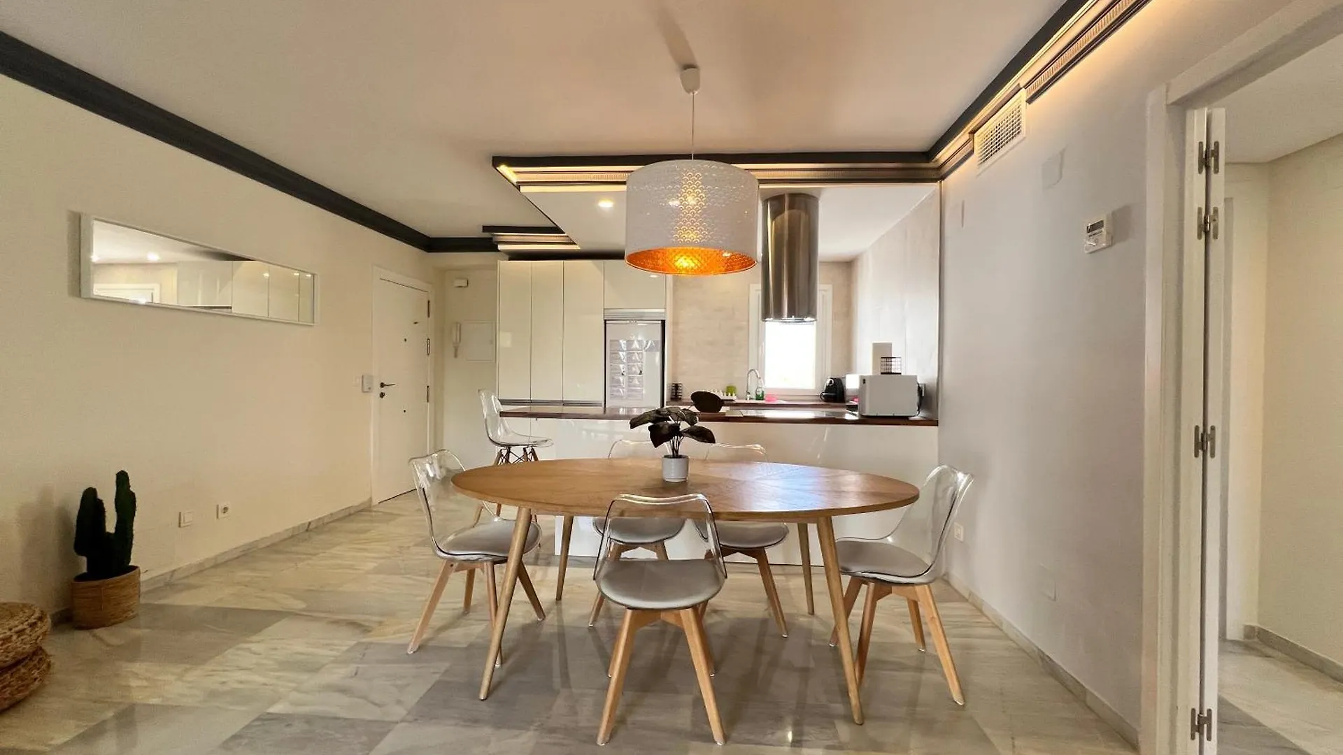 Jardines Del Puerto Apartment For Up To 6, Totally Refurbished 2025, Gardens, Pools, Garage, Wifi Marbella
