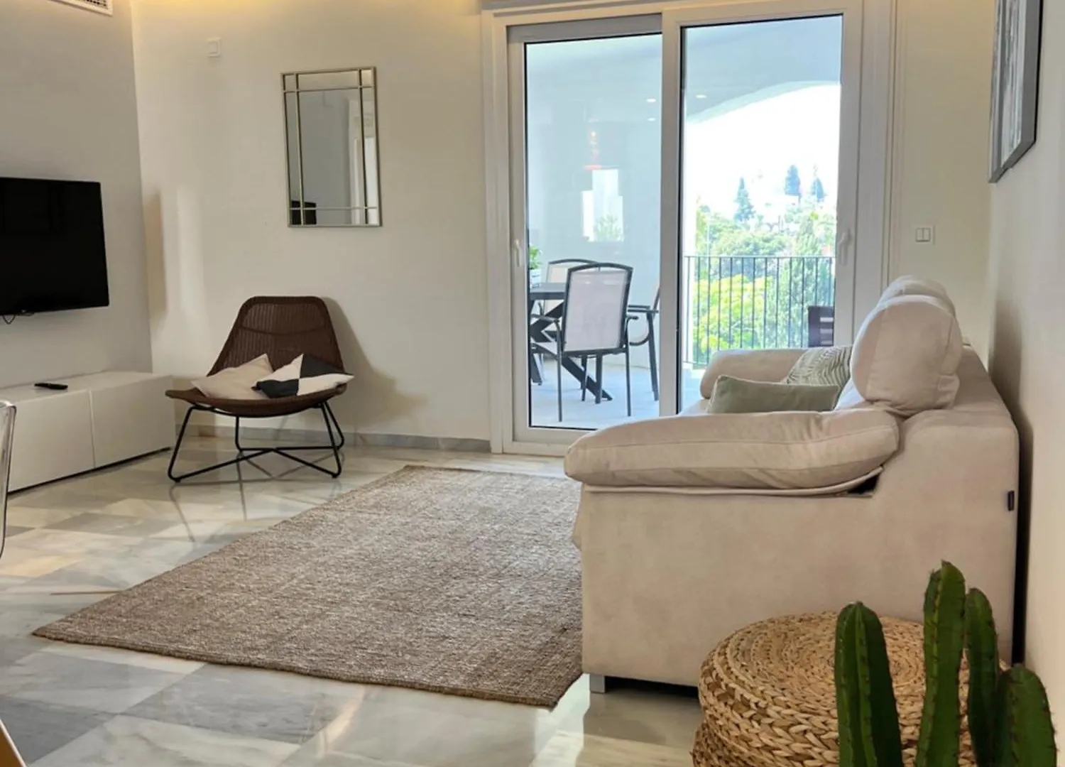 Jardines Del Puerto Apartment For Up To 6, Totally Refurbished 2025, Gardens, Pools, Garage, Wifi Marbella