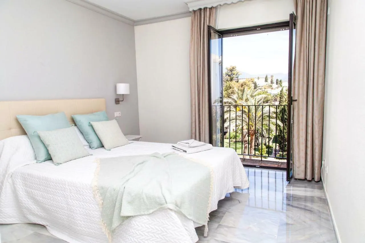 Jardines Del Puerto Apartment For Up To 6, Totally Refurbished 2025, Gardens, Pools, Garage, Wifi Marbella