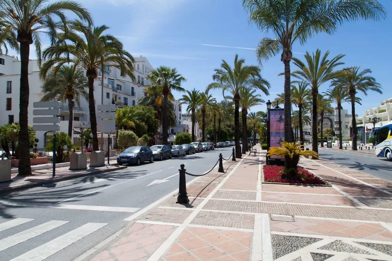 מארבלה Jardines Del Puerto Apartment For Up To 6, Totally Refurbished 2025, Gardens, Pools, Garage, Wifi