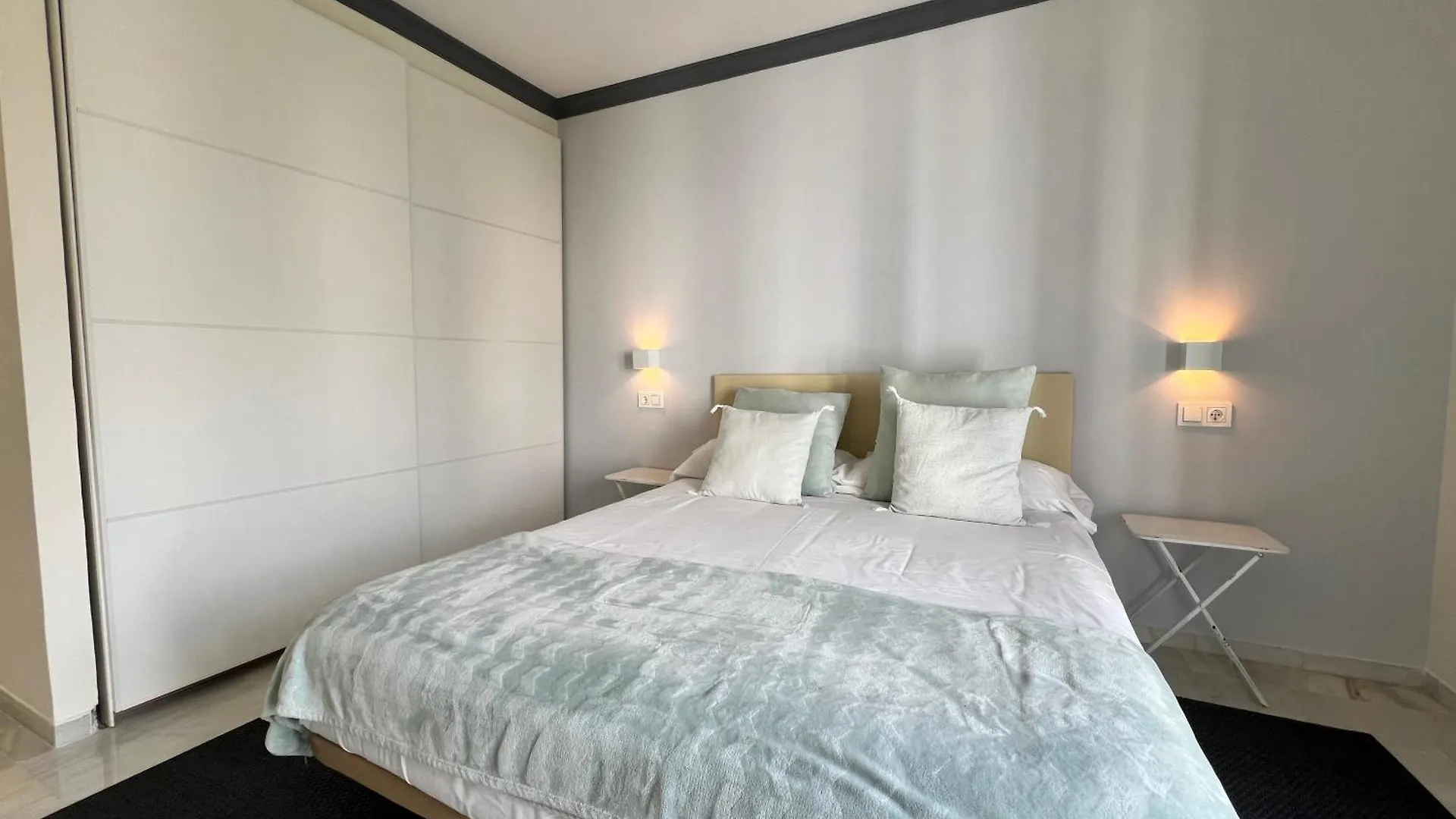 Puerto Banus. Urb Jardines del Puerto. Apartment for up to 6 Marbella